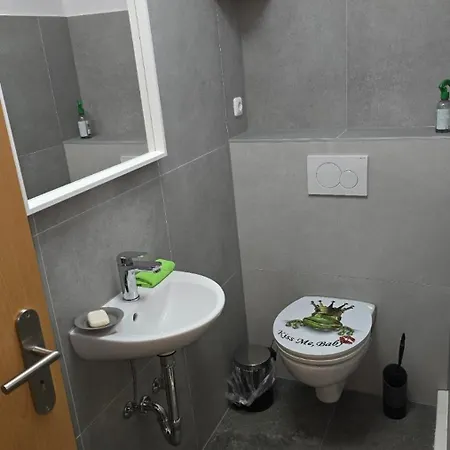 普利瓦特沃农里博辛斯基民宿